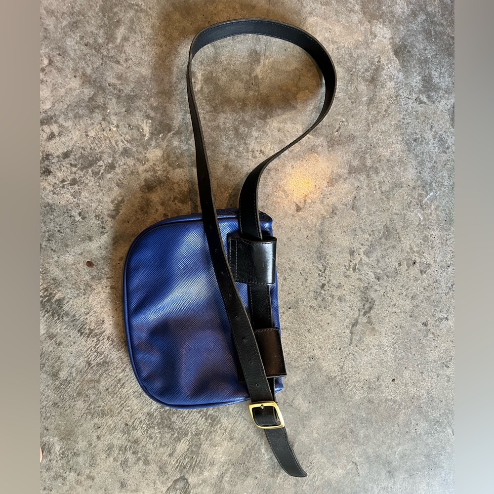 Clare V blue leather fannypack! Barely used, like new! - Picture 3 of 4